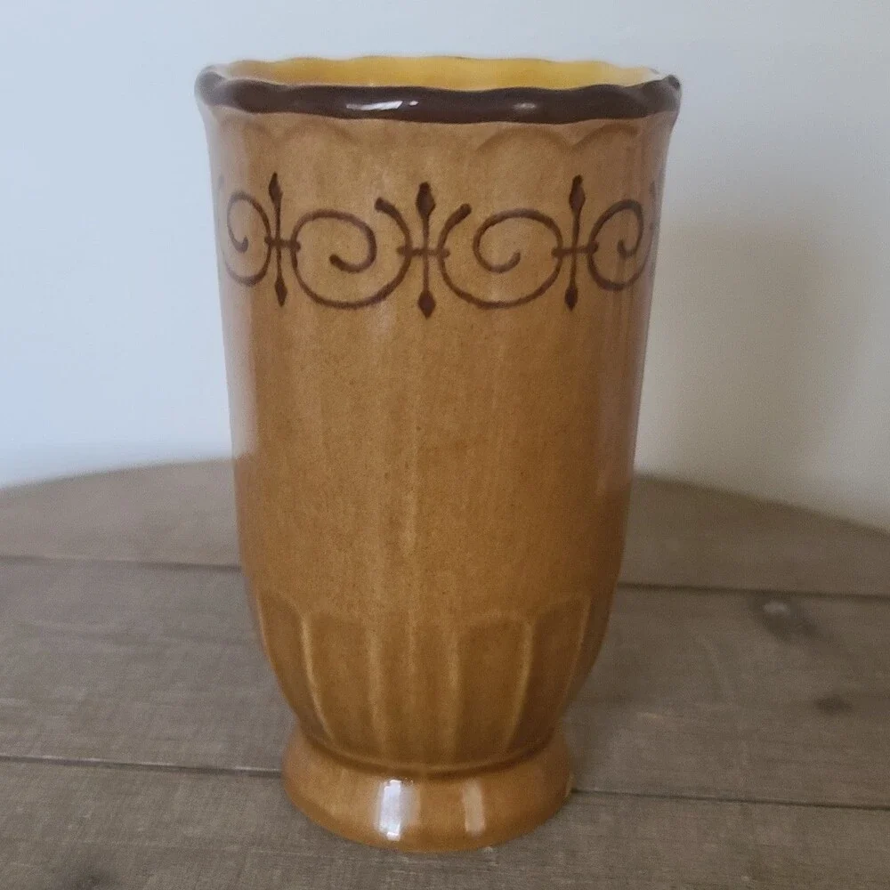Vintage Metlox Vernon Ware San Fernando Footed Tumbler - RARE